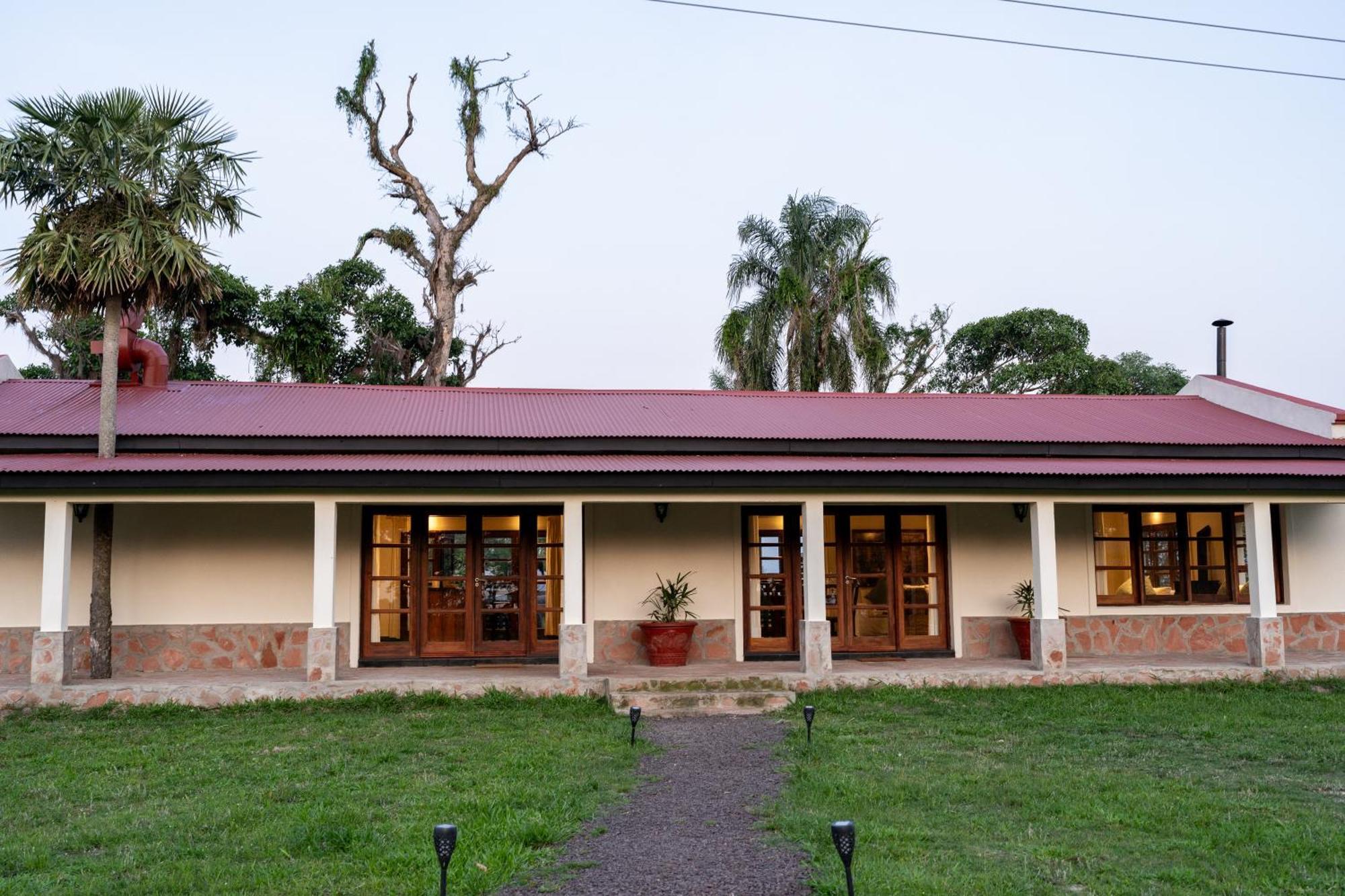 Estancia Ibera Colonia Carlos Pellegrini  Luaran gambar
